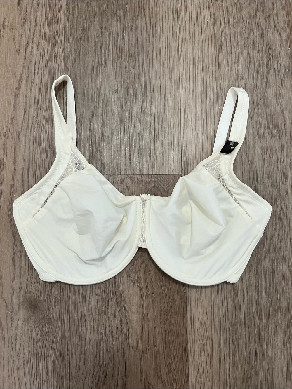 Wacoal Ivory Underwire Full Coverage Bra 36DD NWT 85824